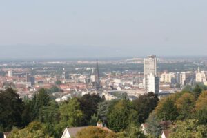 Vue générale de Mulhouse depuis la Tour du Belvédère.