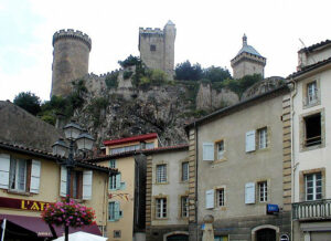 Château de Foix vu de la ville.