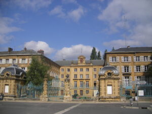 Bâtiment de la préfecture du département des Ardennes, à Charleville-Mézières.