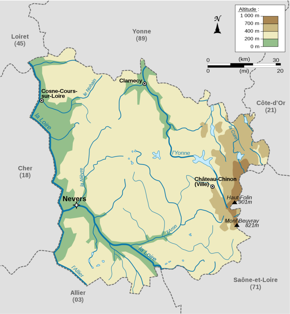 Carte physique de la Nièvre.