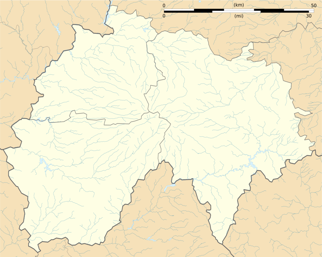Carte administrative vierge du département du Cantal.
