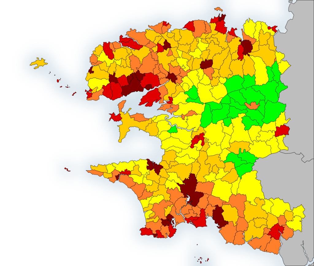 Carte de densité de population par commune du Finistère.
