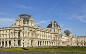 Palais du Louvre, Pavillon Turgot et aile Richelieu. Paris.