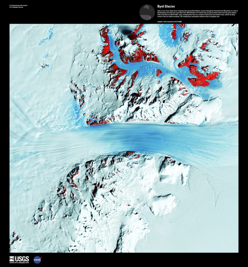 Véritable rivière de glace, le glacier Byrd de l'Antarctique