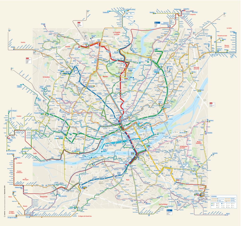 Plan du réseau des transports en commun de Nantes.
