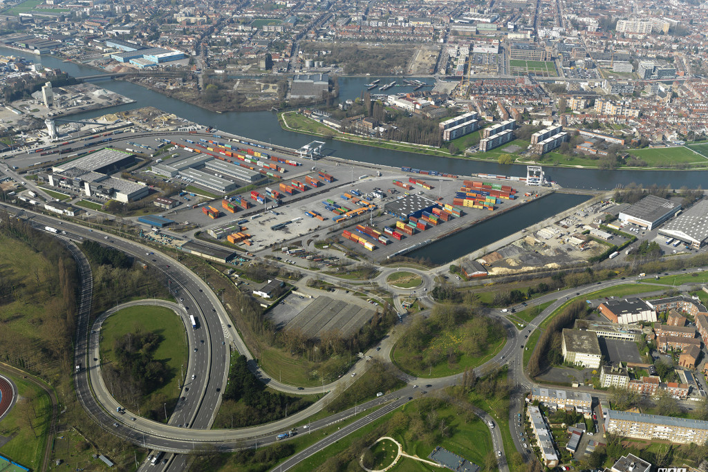 Vue aérienne du port de Lille.