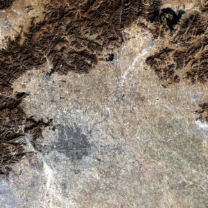 Image satellite de Pékin en couleurs vraies du Enhanced Thematic Mapper plus (ETM+), à bord du satellite Landsat 7, le 29 décembre 2001.