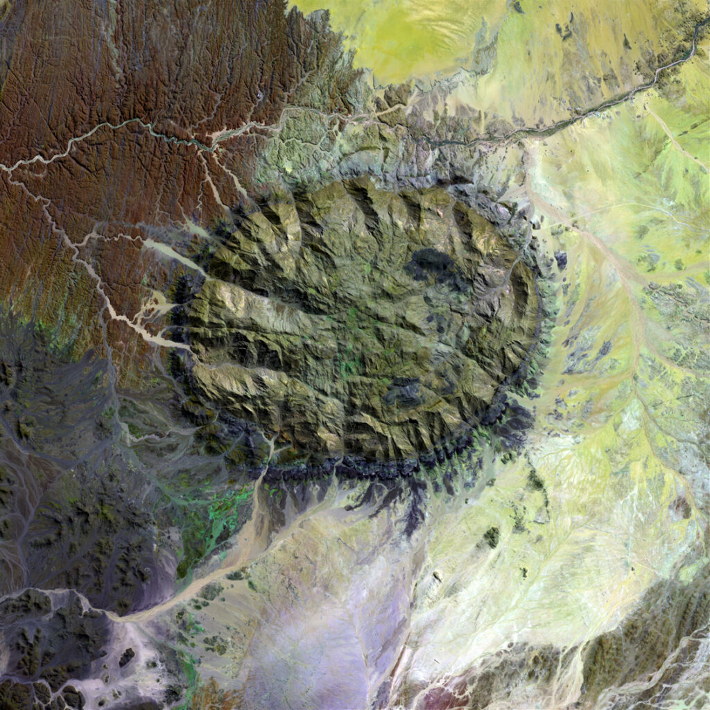 Image satellite du massif du Brandberg dans le désert du Namib