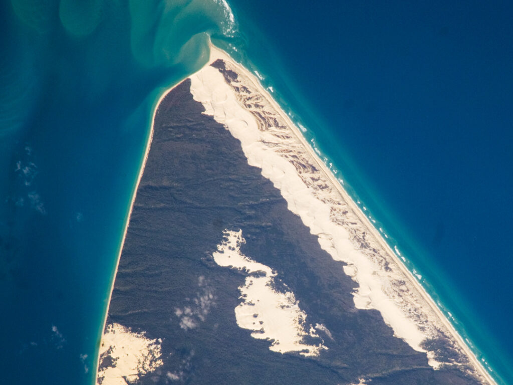 Le cap Sandy et une partie de l'île Fraser, côte du Queensland