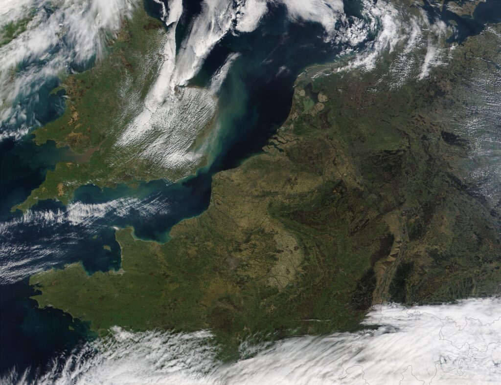 Photo satellite montrant l'Europe du Nord-Ouest
