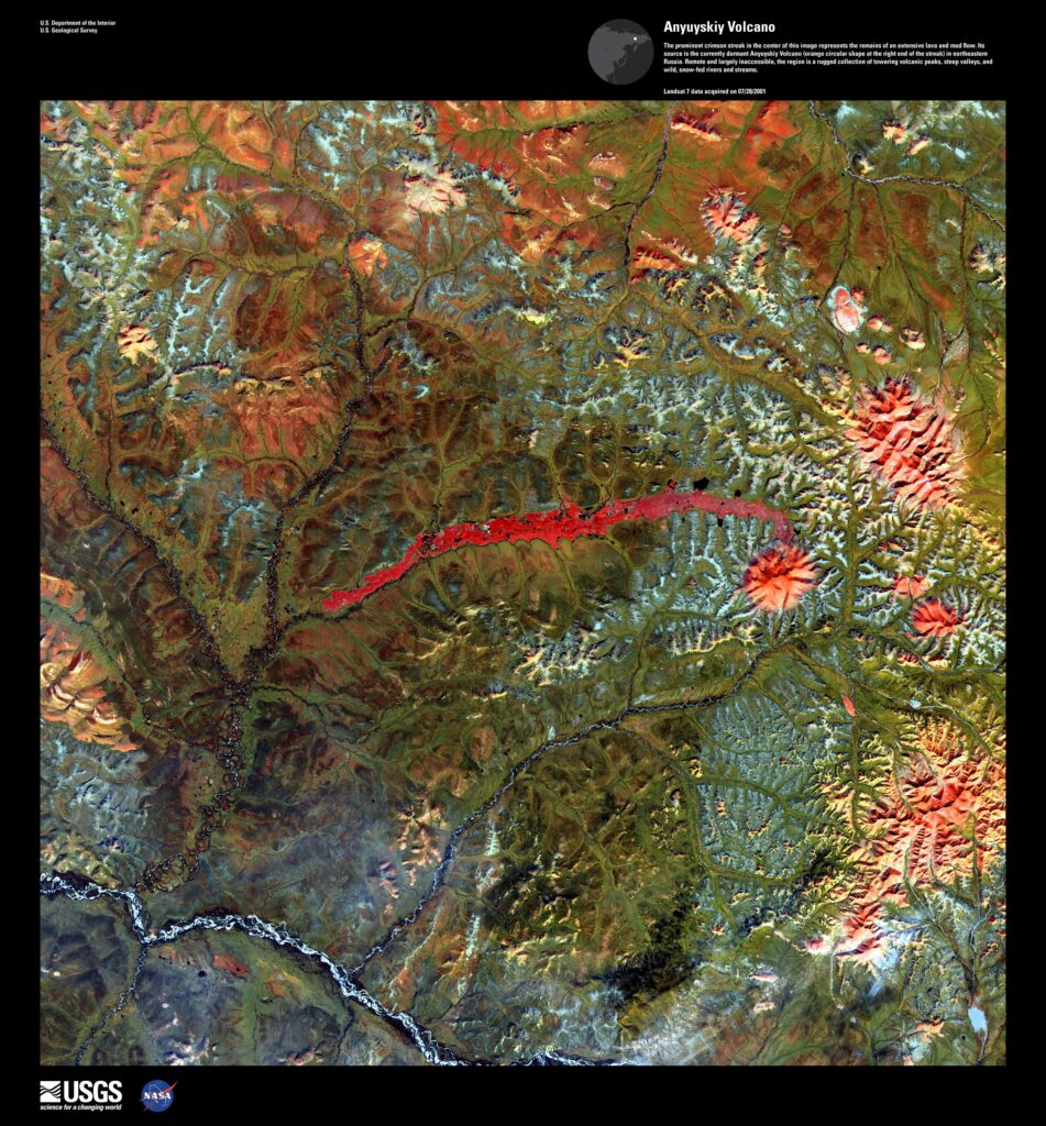 Image satellite du volcan Anyuyskiy sur la péninsule du Kamtchatka