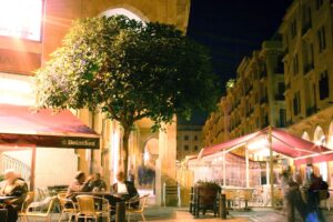 Café-terrasse du centre-ville de Beyrouth.