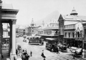 Deux tramways du Cap vers 1900.