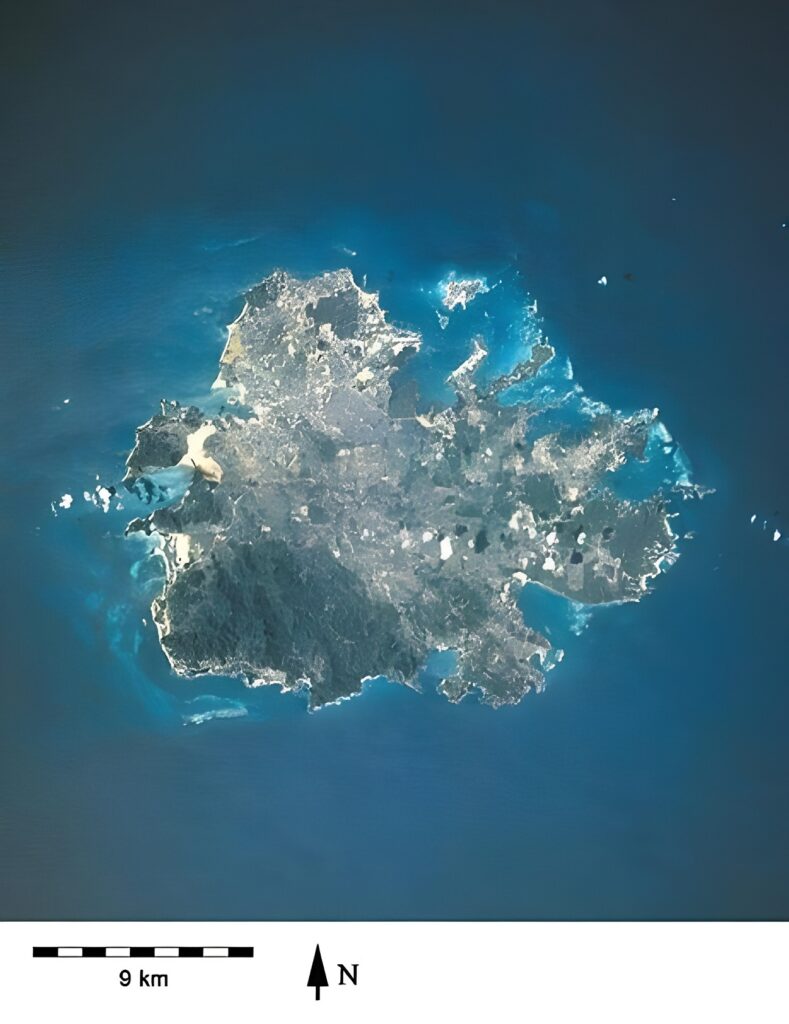 L'île d'Antigua vue rapprochée depuis l'espace