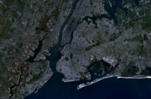 Collage d'images satellites de la ville de New York depuis Landsat 7.