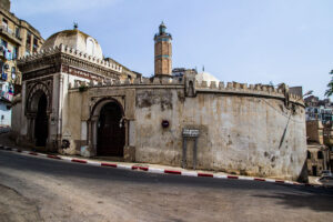 Mosquée de Hassan Pacha du quartier de Sidi El Houari.
