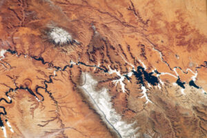 Le plateau du Colorado à la région frontalière Utah-Arizona