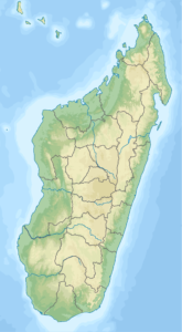 Carte physique vierge de Madagascar.