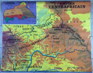 Carte physique de l'Empire centrafricain 1977.