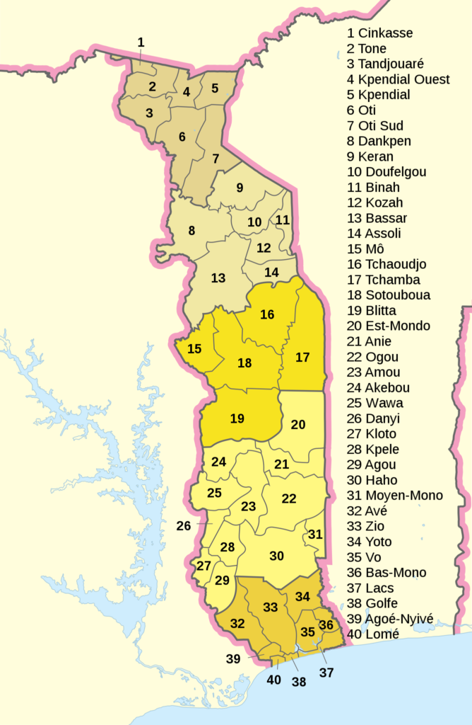 Carte des préfectures du Togo.