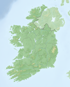 Carte physique vierge de l'Irlande.