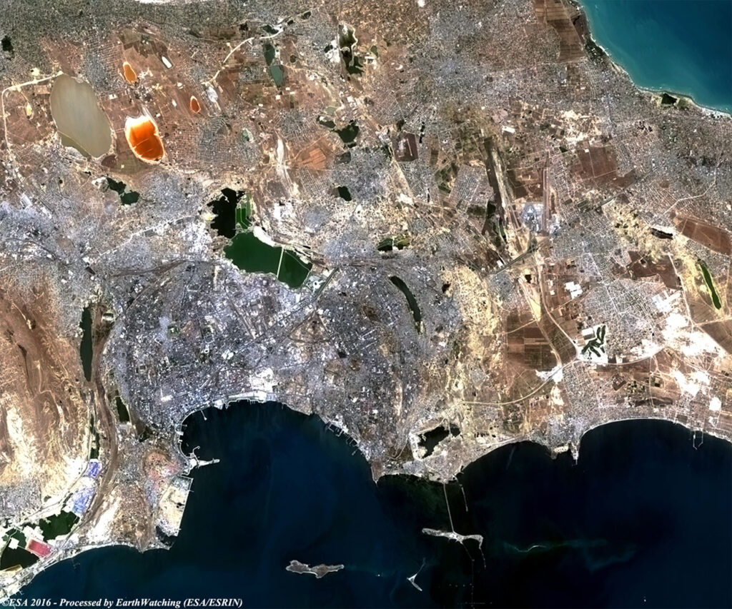 Image satellite de la ville de Bakou en 2016.