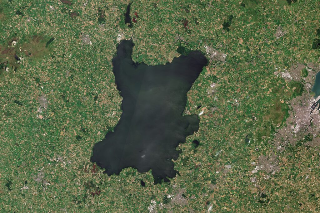 Image satellite du lac Lough Neagh.