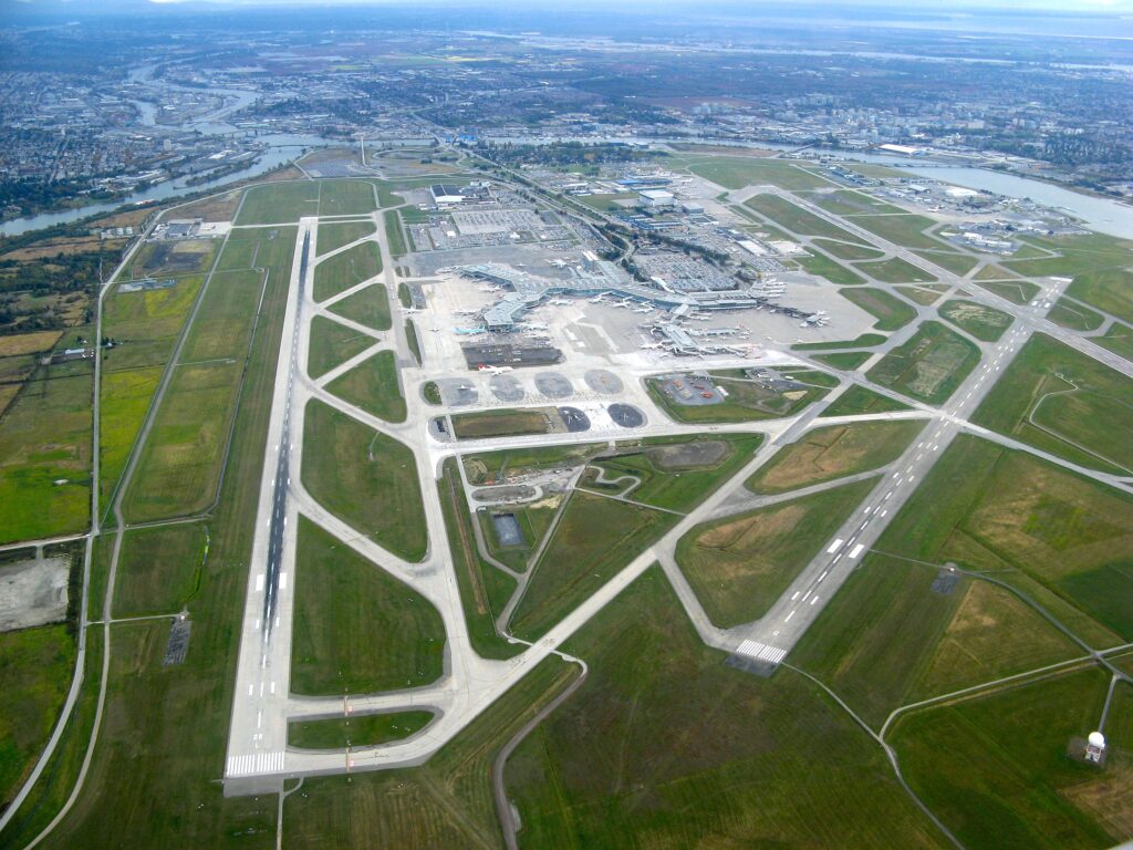 Photographie aérienne de l'aéroport international de Vancouver