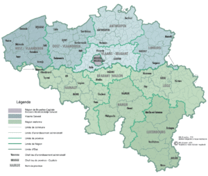 Carte politique de la Belgique avec ses communes, districts, provinces et régions.