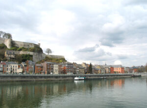 La Meuse, la citadelle et le parlement wallon à Namur