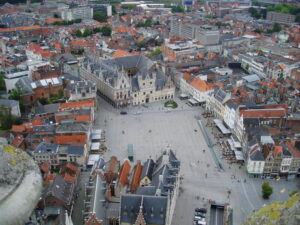 La Grote Markt vue depuis la cathédrale Saint-Rombaut de Malines