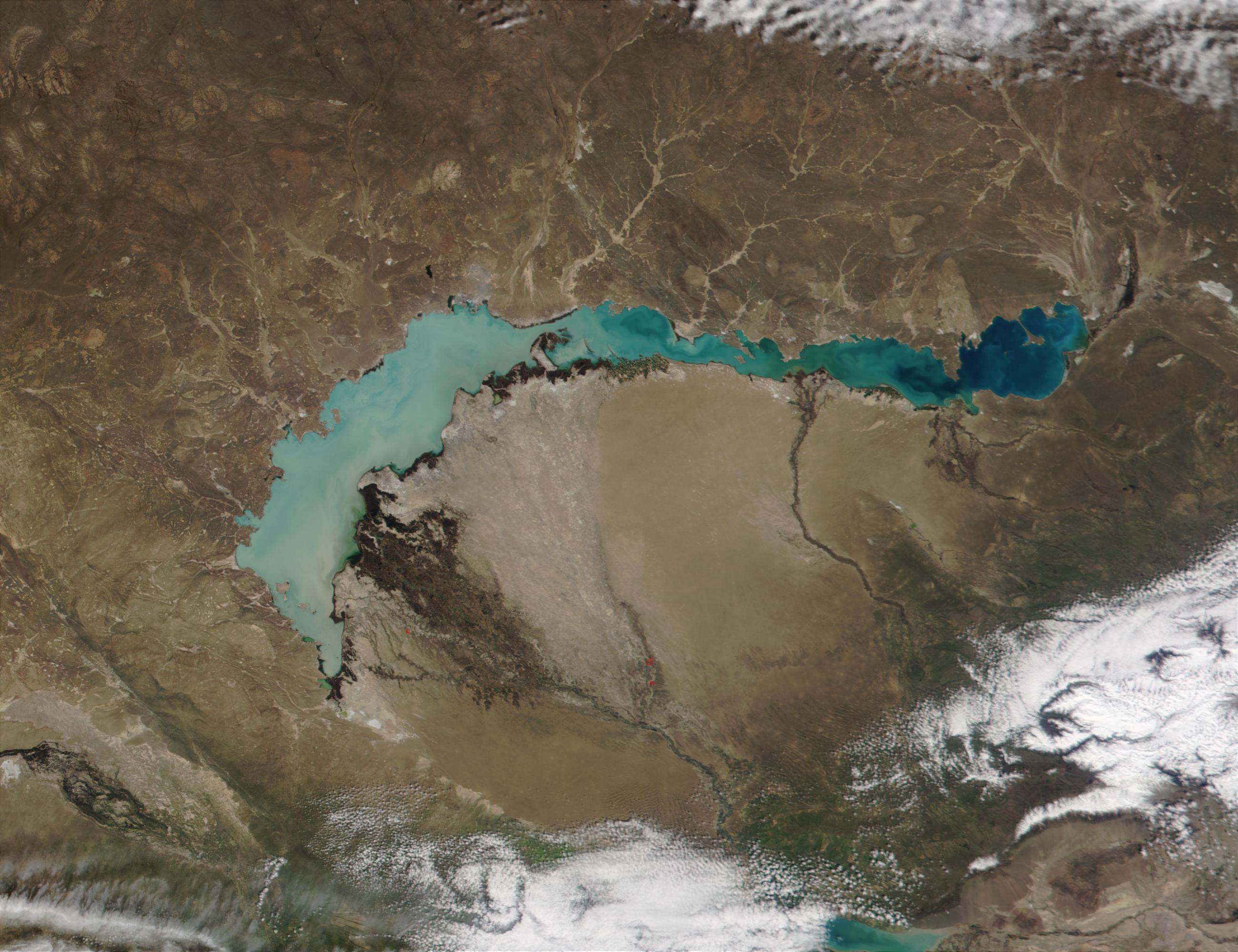 Озеро Балхаш из космоса