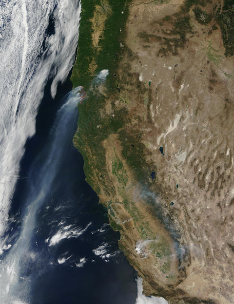 Fires and smoke in Oregon and California