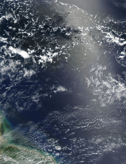 Internal waves in the Atlantic Ocean, northeast of Brazil