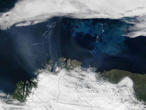 Humo canadiense cerca de Noruega