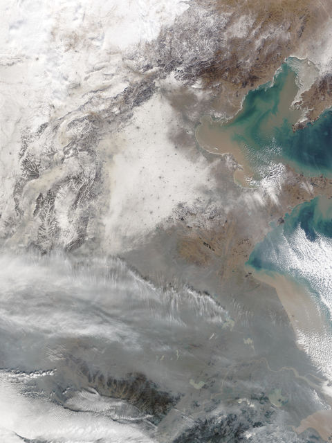 Nieve y contaminación en China oriental