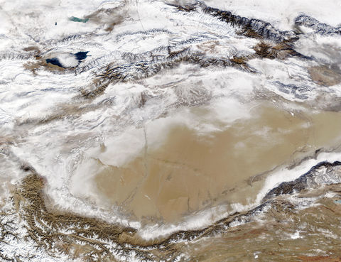 Nieve en el desierto de Taklamakán