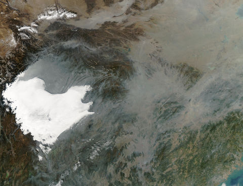 Contaminacion y esmog a traves de China central