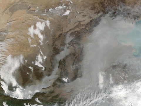 Thick aerosols in the Yellow River Valley