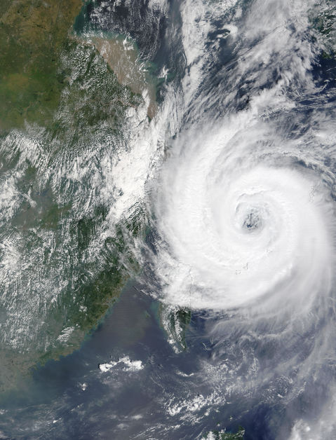 Typhoon Sinlaku (22W) off China