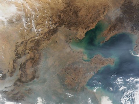 Contaminación atmosférica oscurece la costa de China