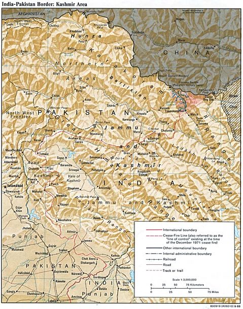 India - Pakistan Border Map in the Kashmir Area 1988 | Gifex