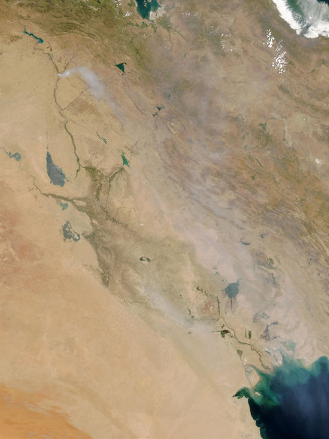 Humo tóxico de azufre a través de Iraq