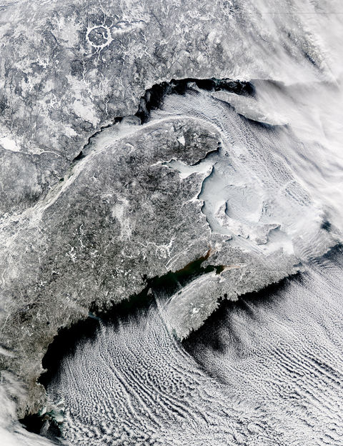 Calles de nubes cerca de Nova Scotia, Canadá