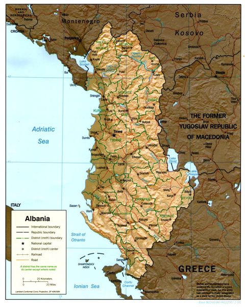 Mapa Físico de Albania 2000