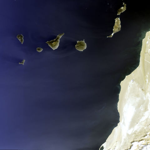 Imagen satelital de las Islas Canarias 2005