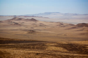 La mayor parte del desierto costero del Perú está desprovisto de vegetación.