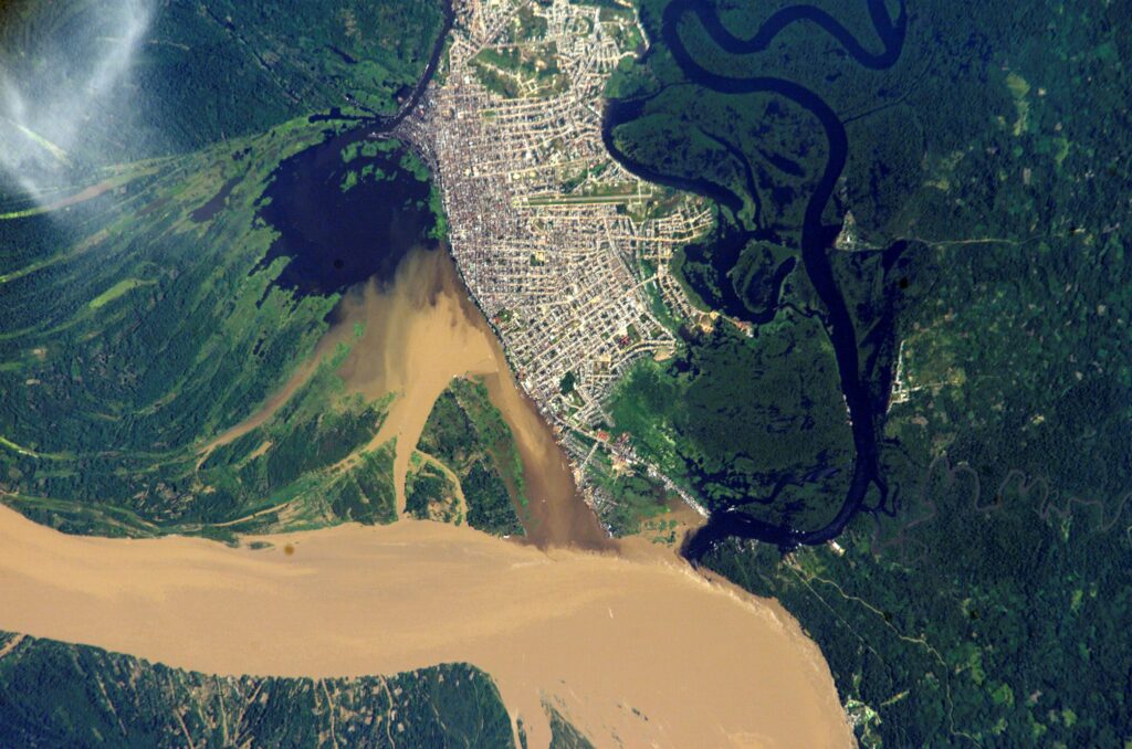 Imagen satelital de Iquitos.