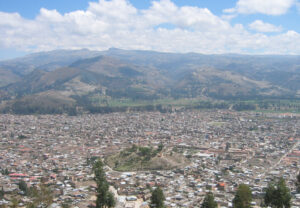 Vista aèria de de la ciudad de Cajamarca.